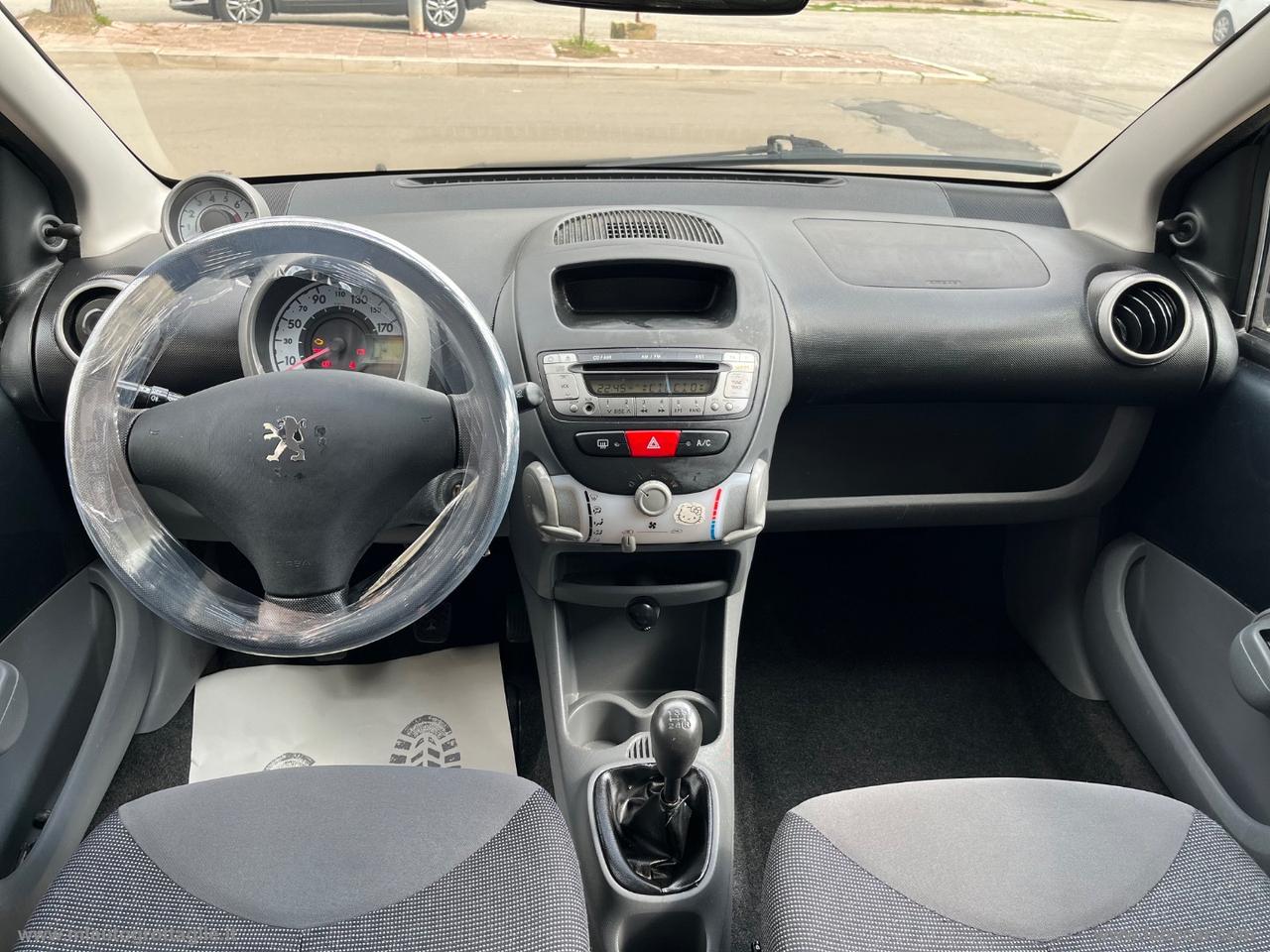 PEUGEOT 107 1.0 68 CV 5p. Urban Move