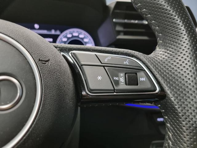 AUDI A3 Sedan 35 TFSI S tronic Business Advanced