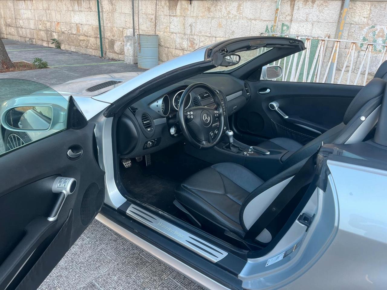 Mercedes-benz SLK 200 Kompressor Da Vetrina