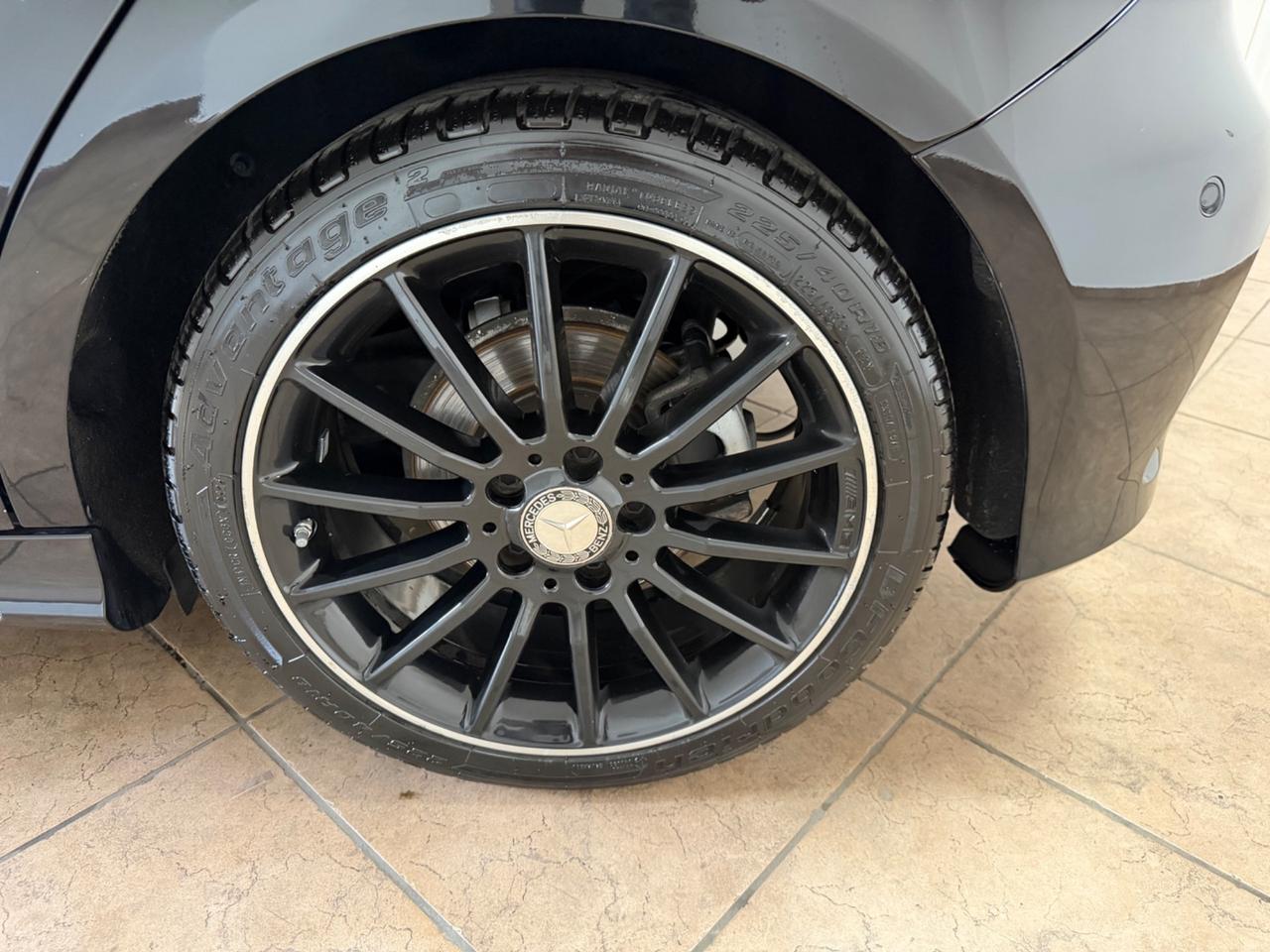 Mercedes-benz A 180 d PREMIUM AMG TETTO
