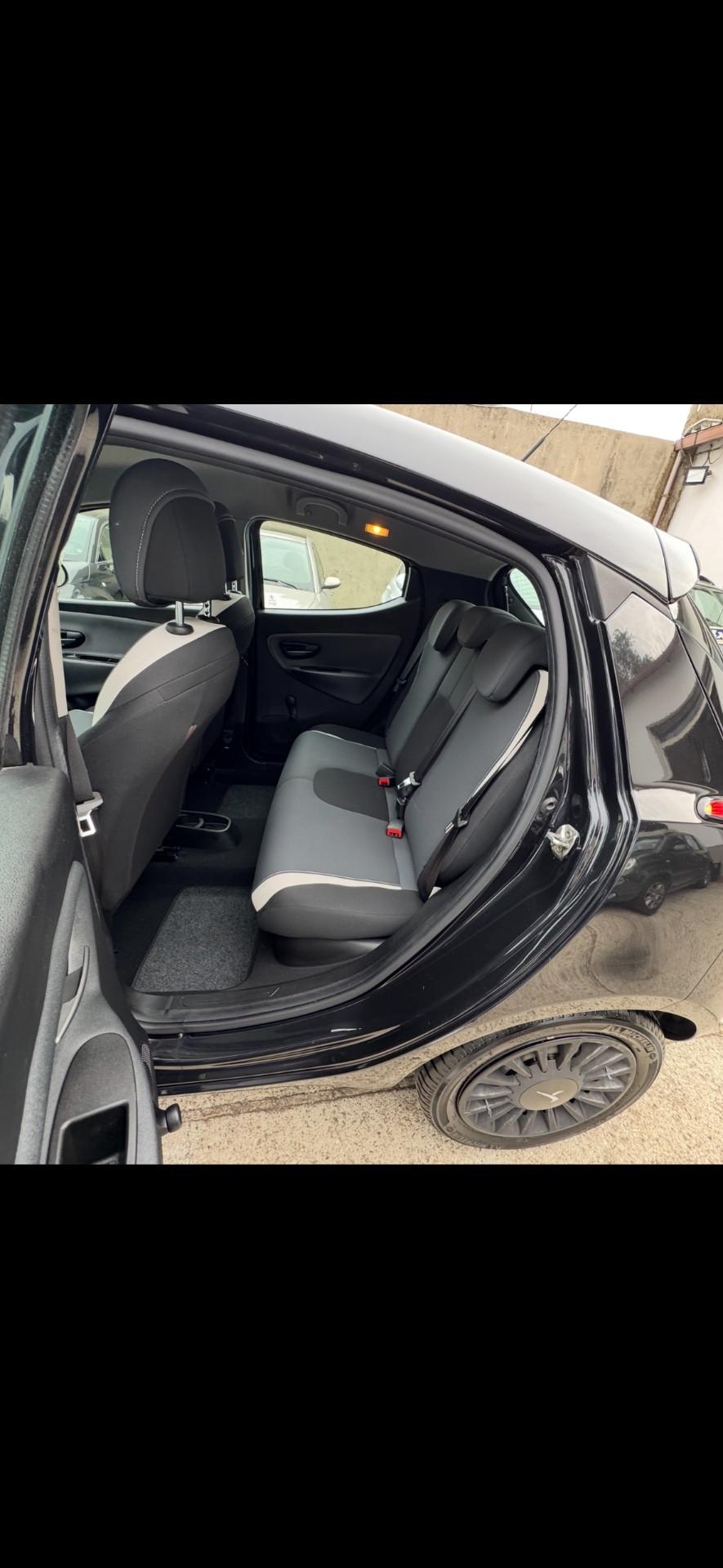 Lancia Ypsilon 1.3 MJT 16V 95 CV Elefantino 2015