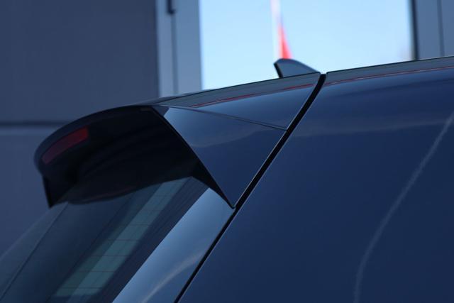 VOLKSWAGEN Golf 2.0 TDI 115 CV SCR Life PREZZO NETTO