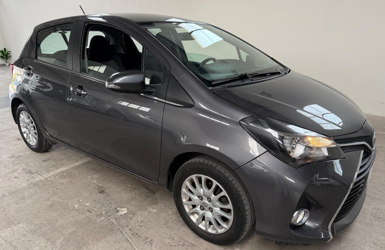 Toyota Yaris 1.3 5 porte Active - 2015
