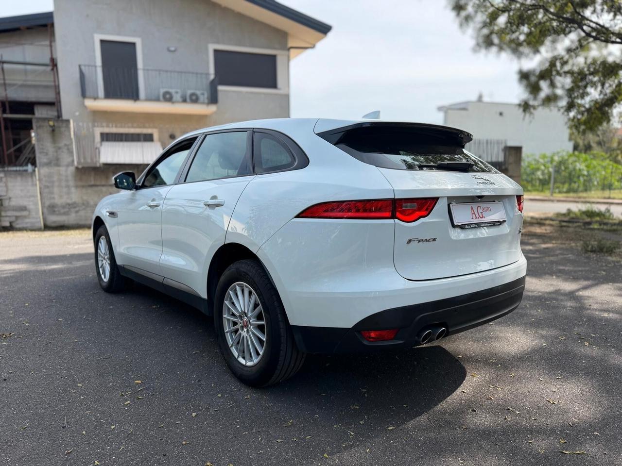 Jaguar F-Pace 2.0 D 180 CV AWD aut. Pure