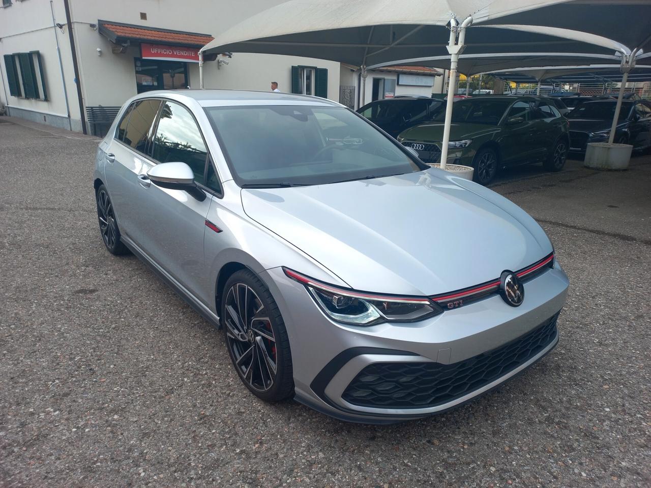 Volkswagen Golf GTI 2.0 TSI DSG