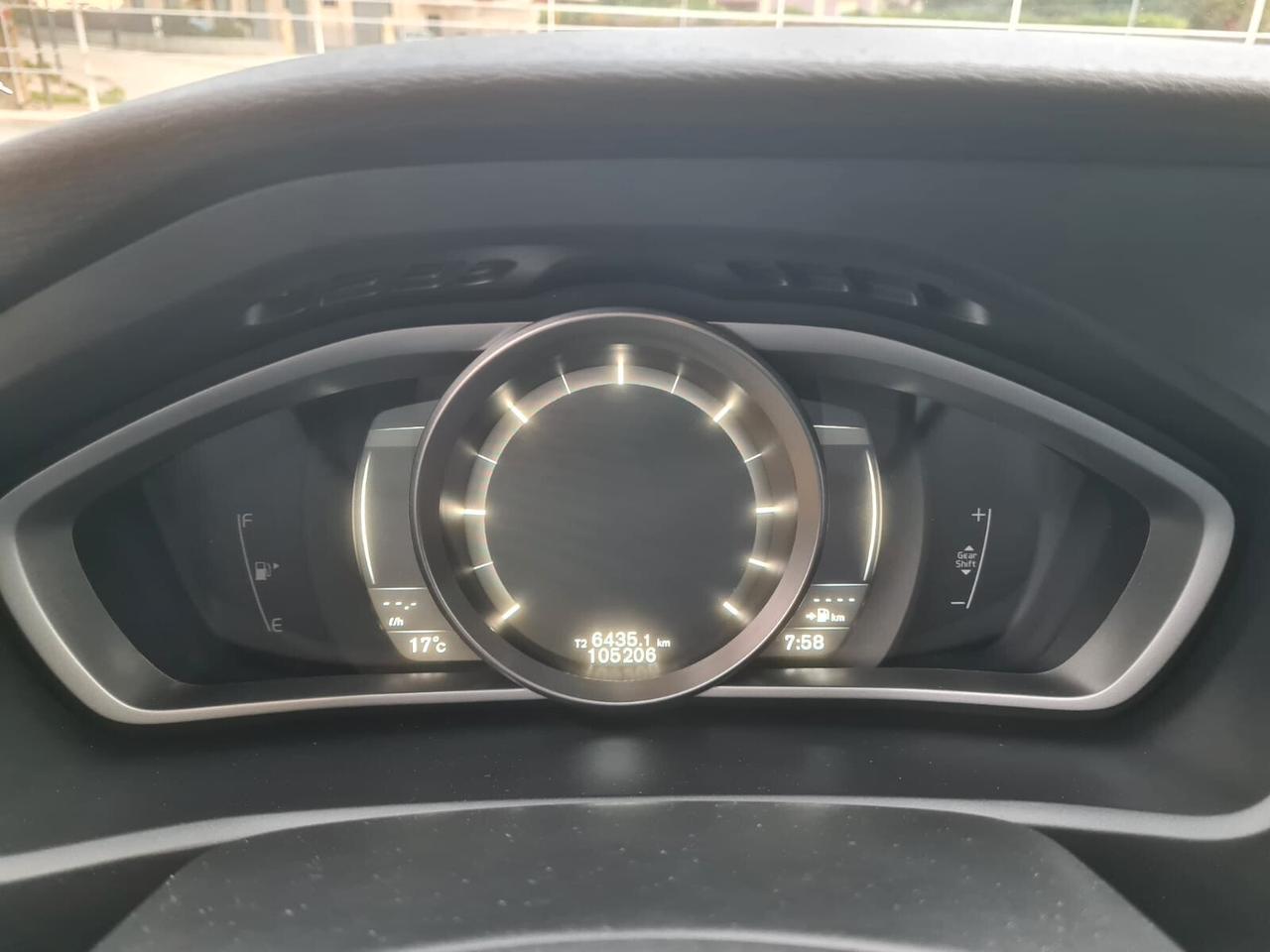 Volvo V40 D2 Geartronic Kinetic