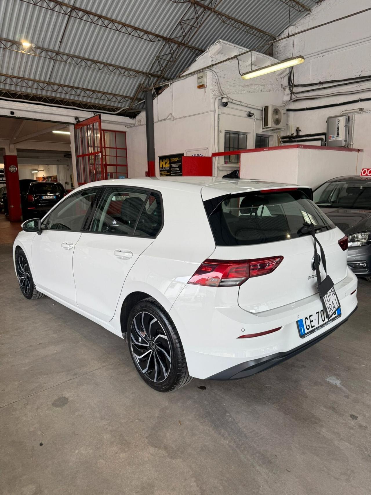 Volkswagen Golf 2.0 TDI 150 CV DSG SCR Style