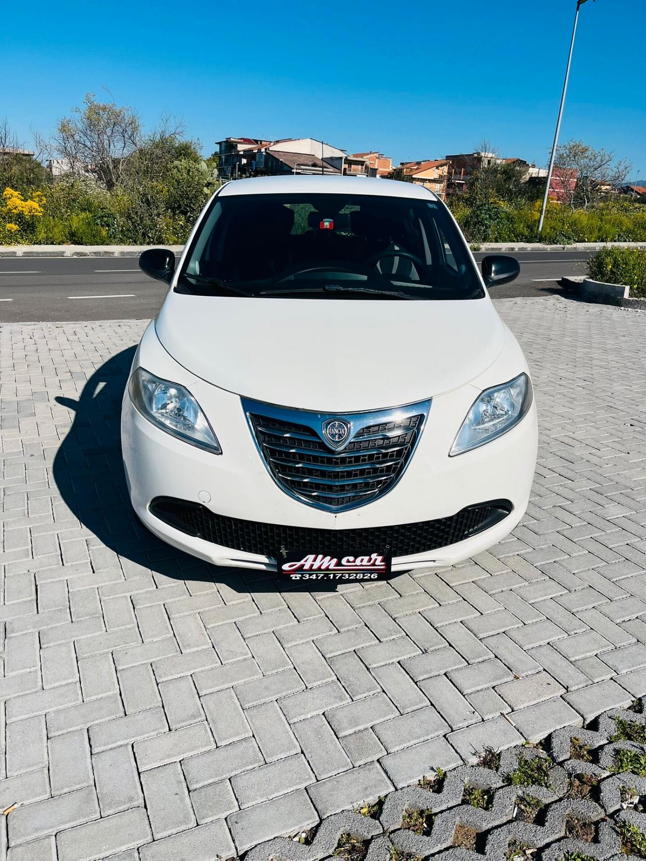 Lancia Ypsilon 1.3MLJT COME NUOVA CHIAMA 2013