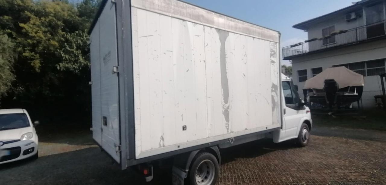 Ford Transit 350 L CAB