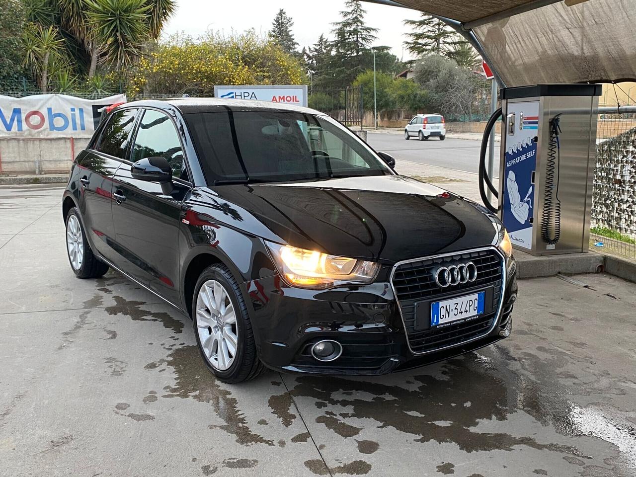 Audi A1 1.6 tdi sportback s-line 90 cv