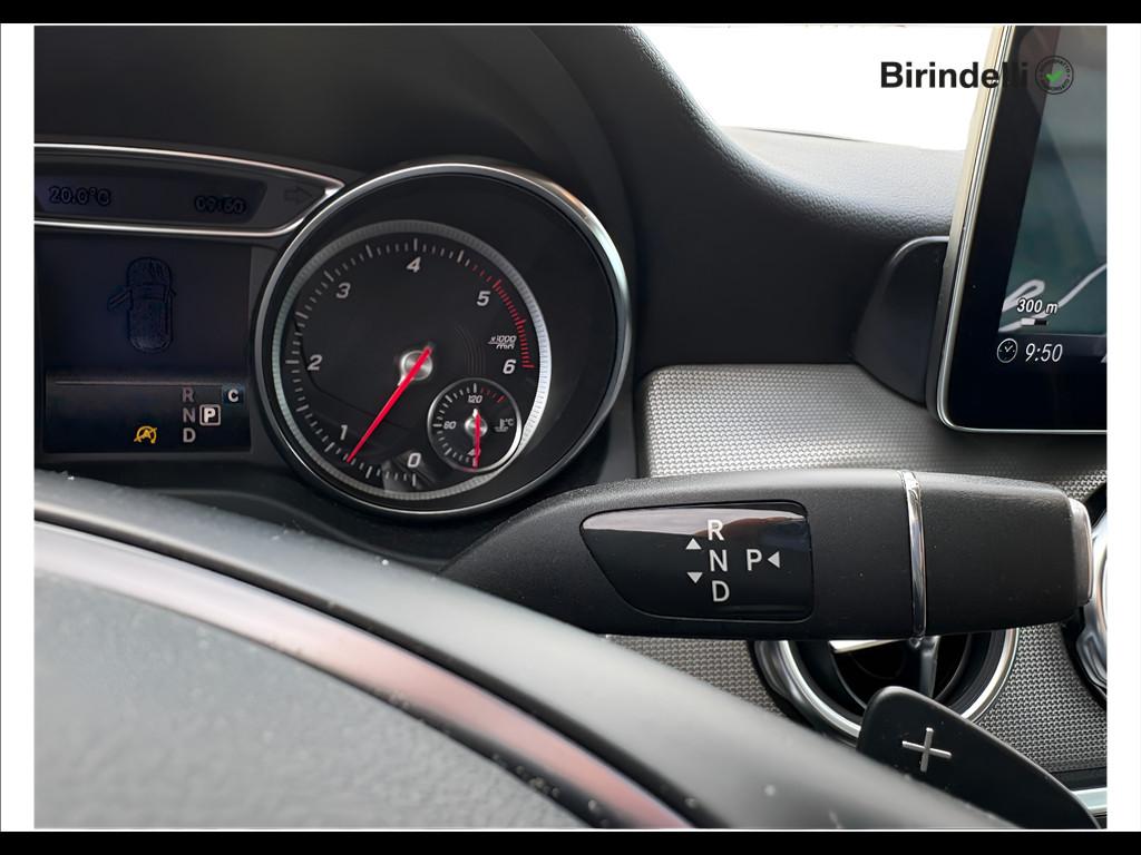 Mercedes-Benz GLA (X156) - GLA 200 d Automatic Sport