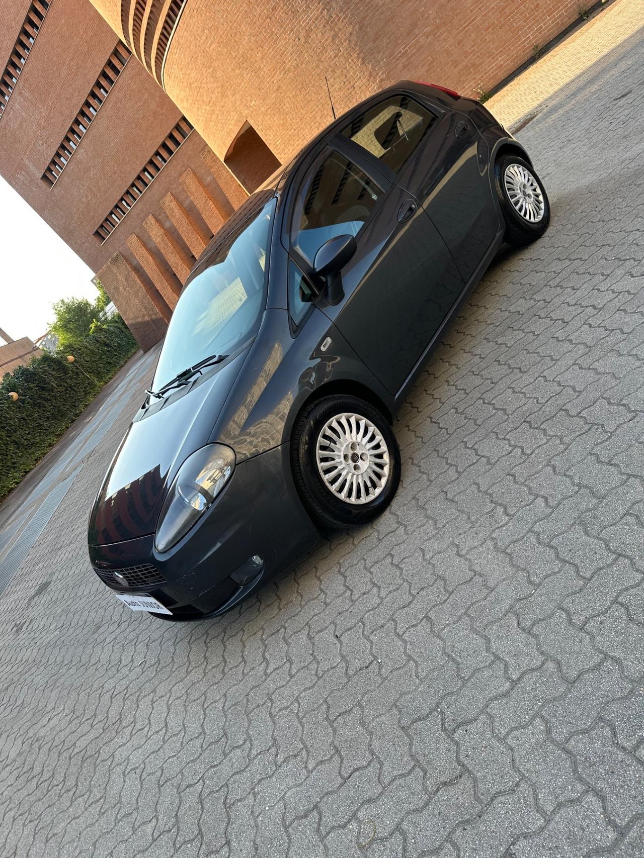 Fiat Grande Punto Grande Punto 1.4 T-Jet 16V 5 porte Emotion