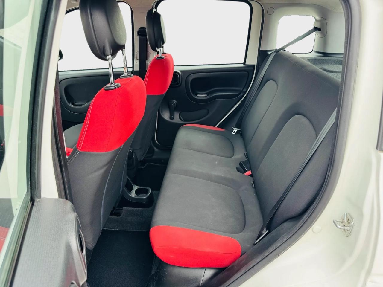 Fiat Panda 1.2 benzina anno 2018 neo patentati