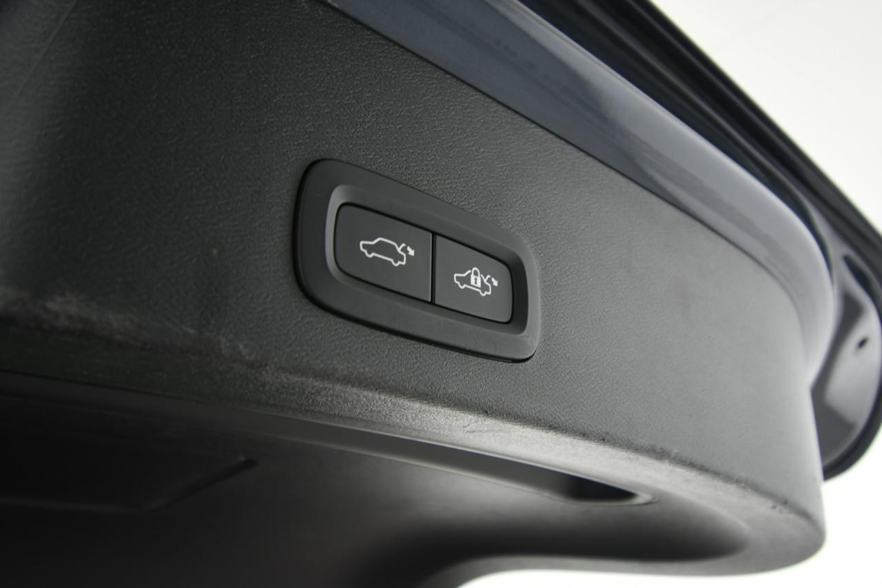 VOLVO XC40 1.5 t5 phev Inscription auto PELLE+APP CONNECT