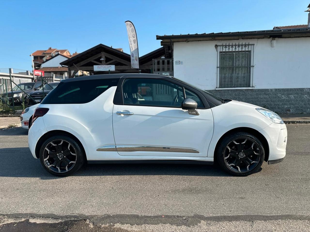 Ds DS3 DS 3 1.2 VTi 82 Just Black