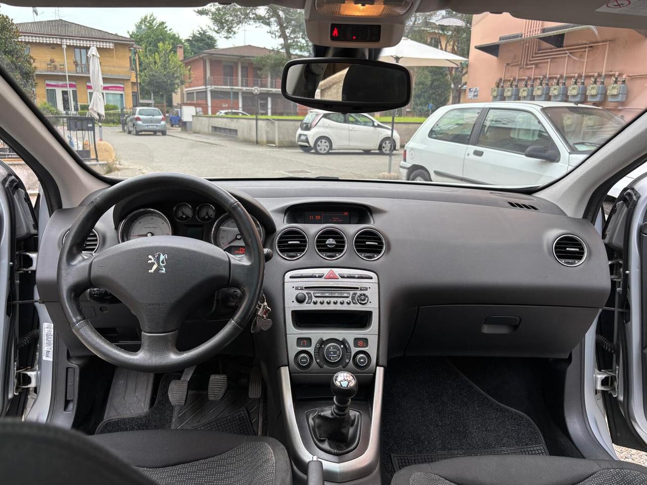 Peugeot 308 1.6 HDi 110CV SW Ciel Féline