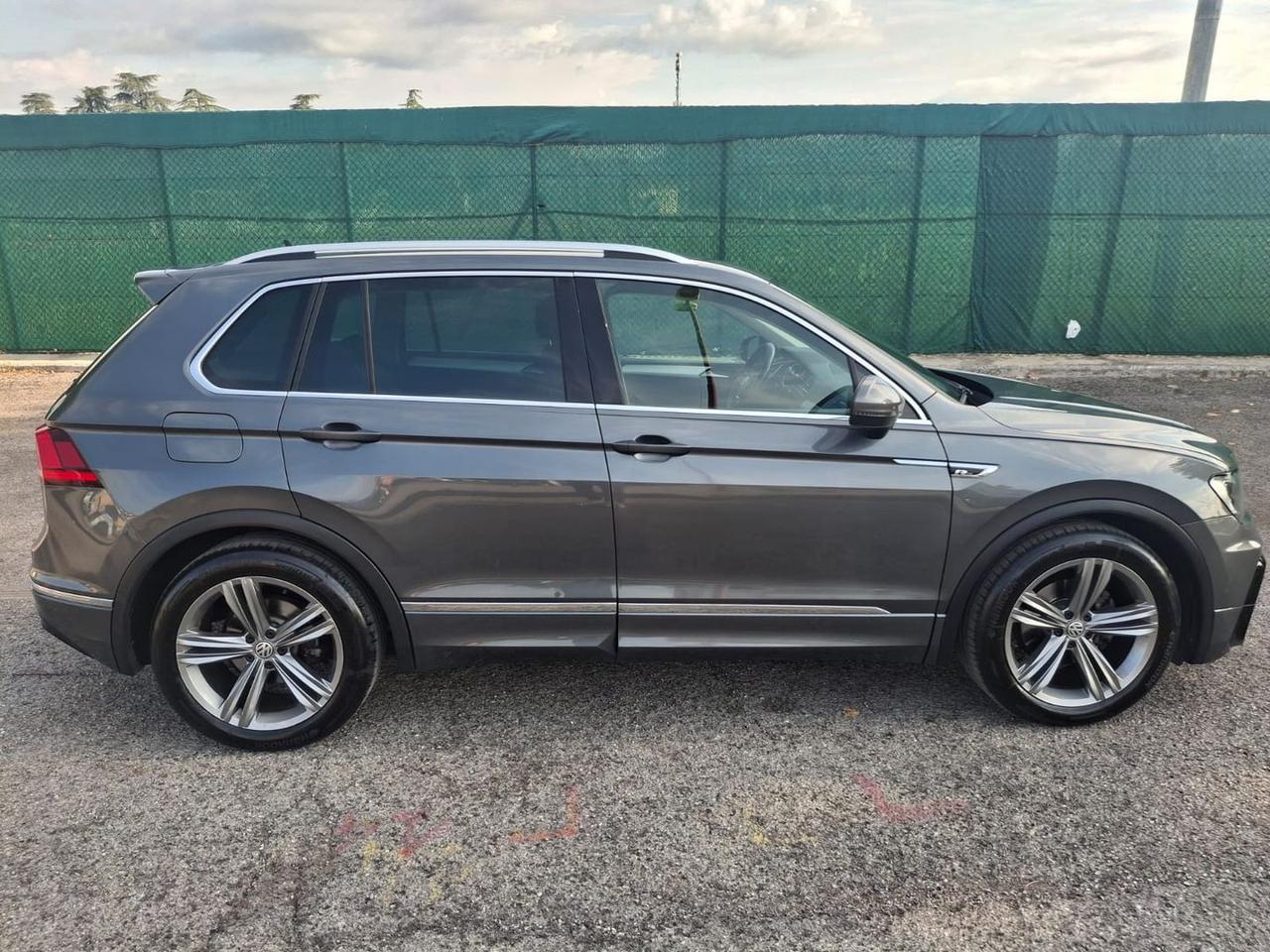 Volkswagen Tiguan Sport 1 #50310