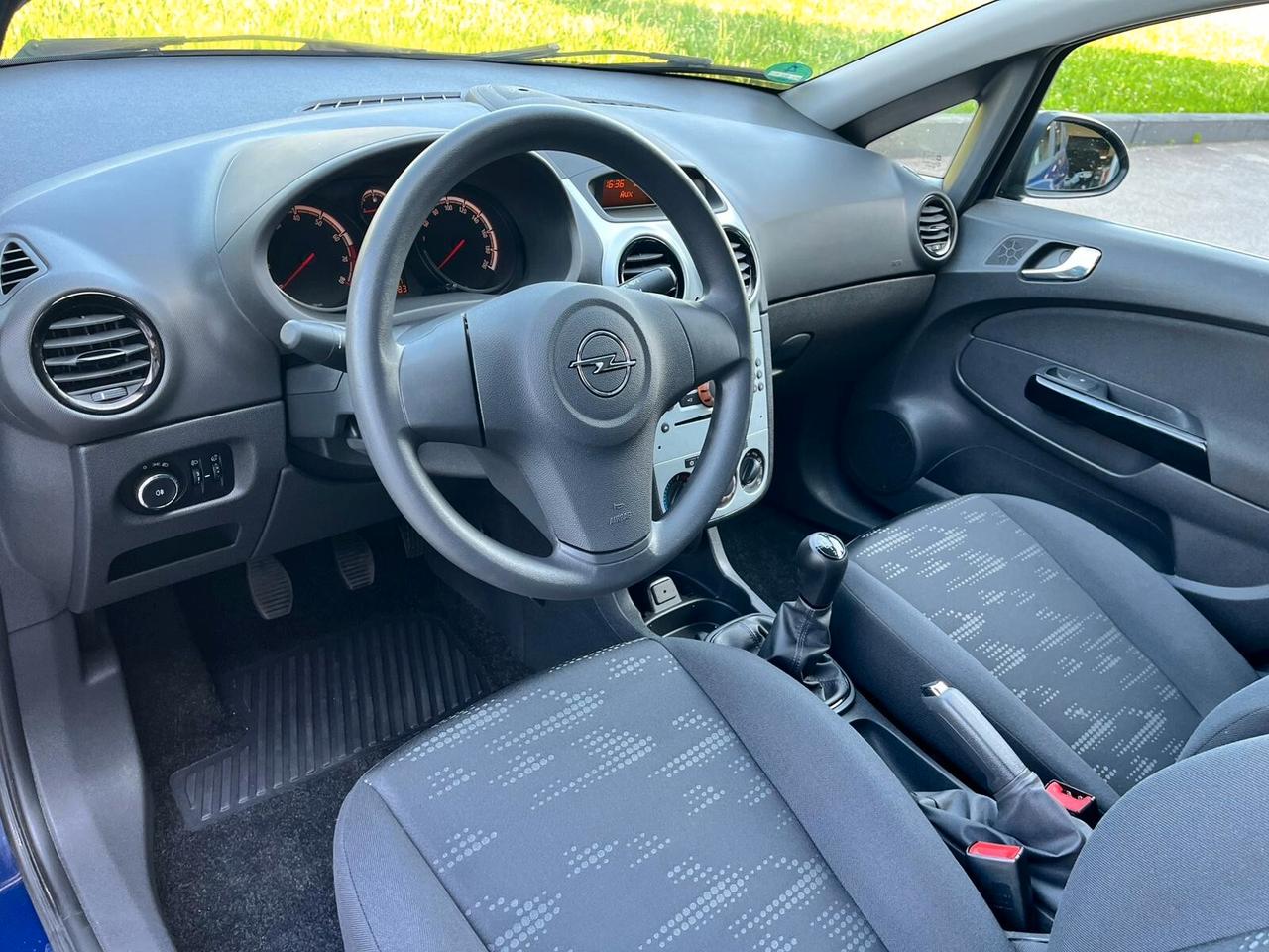 Opel Corsa 1.2 Neopatentati 31.000km