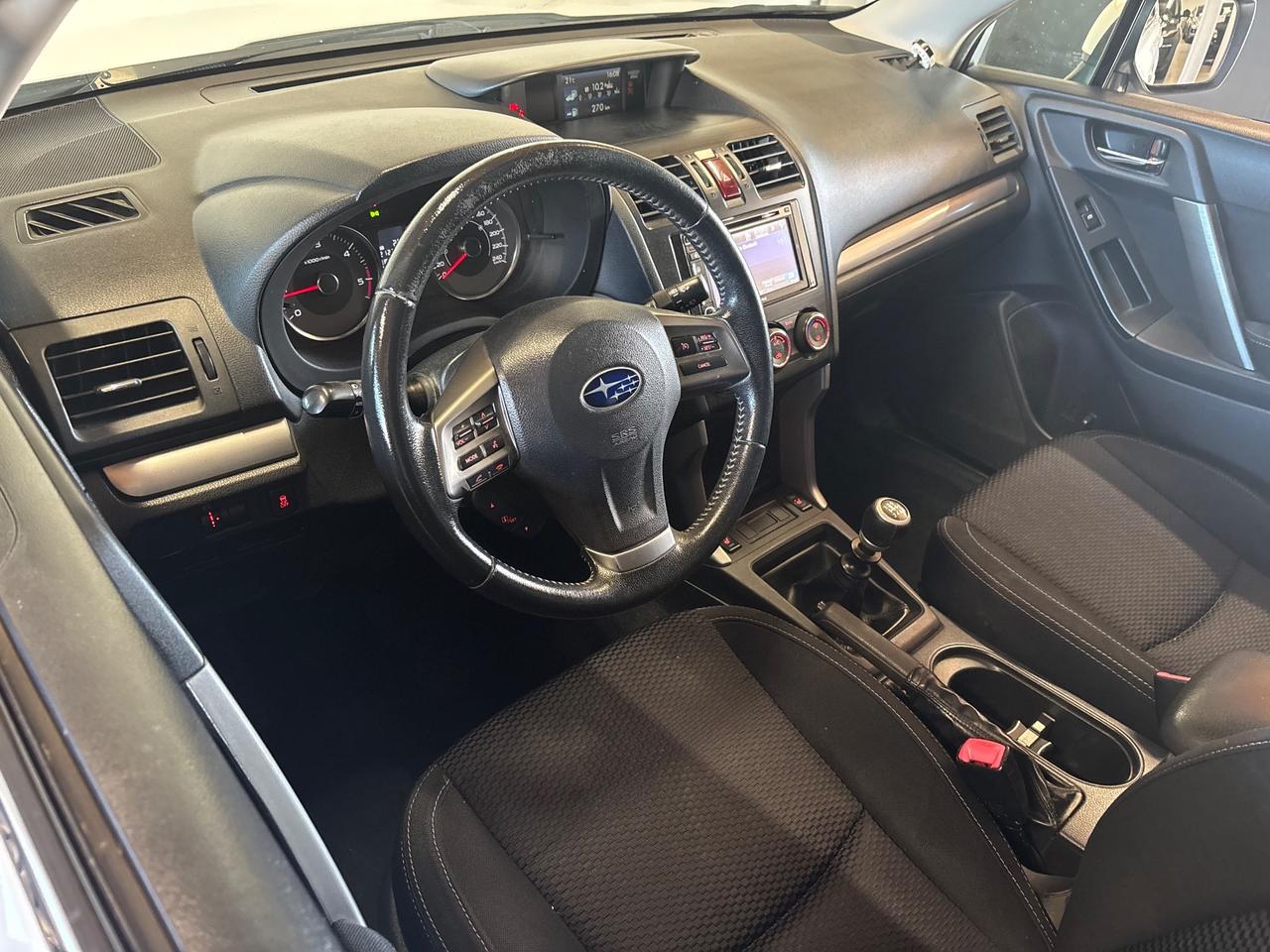 Subaru Forester 2.0D |BIANCO PERLA GANCIO TRAINO