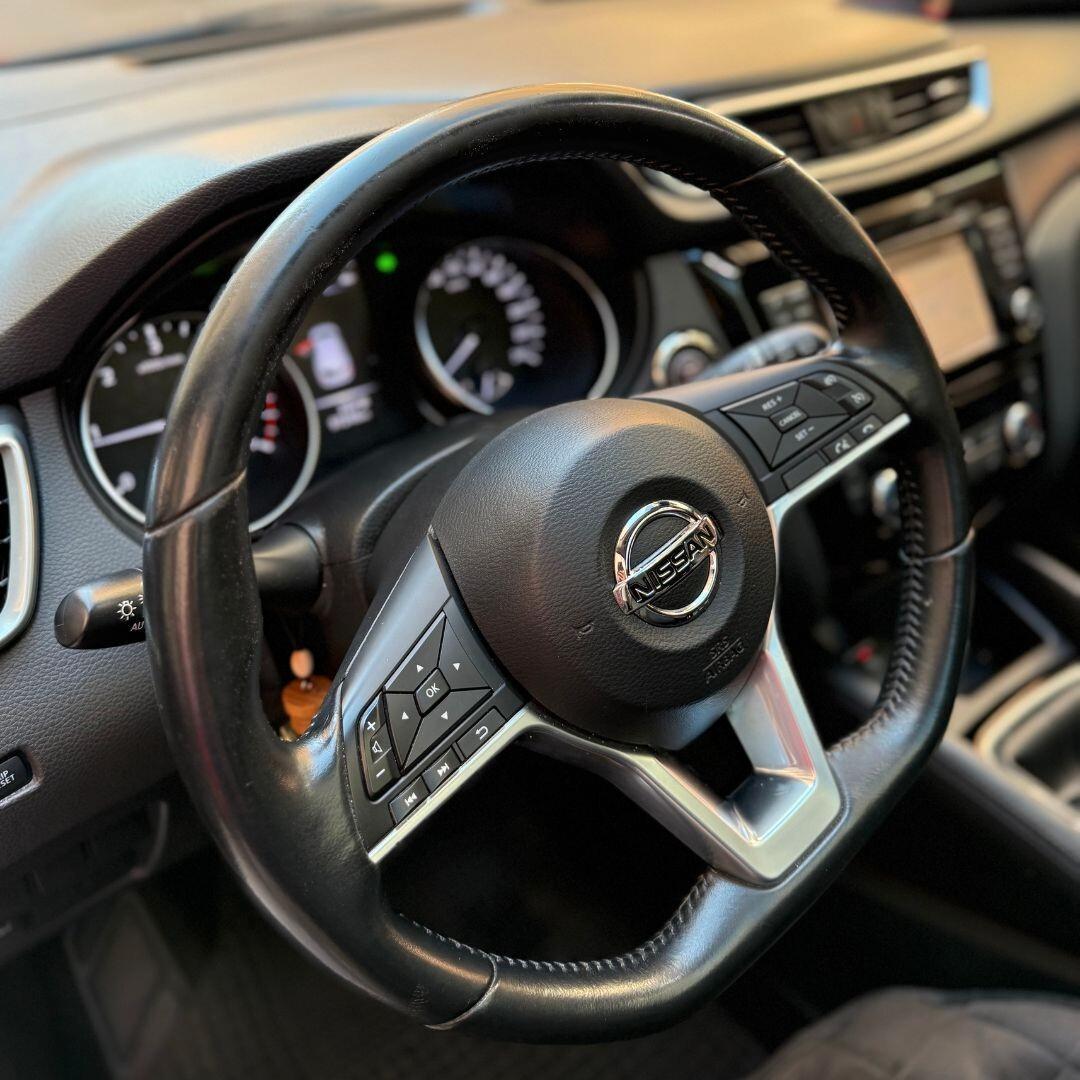 Nissan Qashqai 2019 **FULL OPTIONAL**