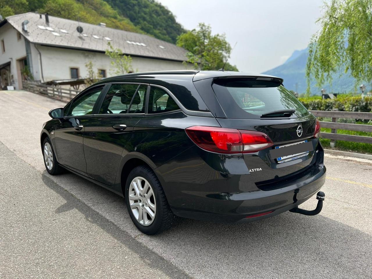 Opel Astra 1.6 CDTi 110CV Start&Stop Sports Tourer Elective