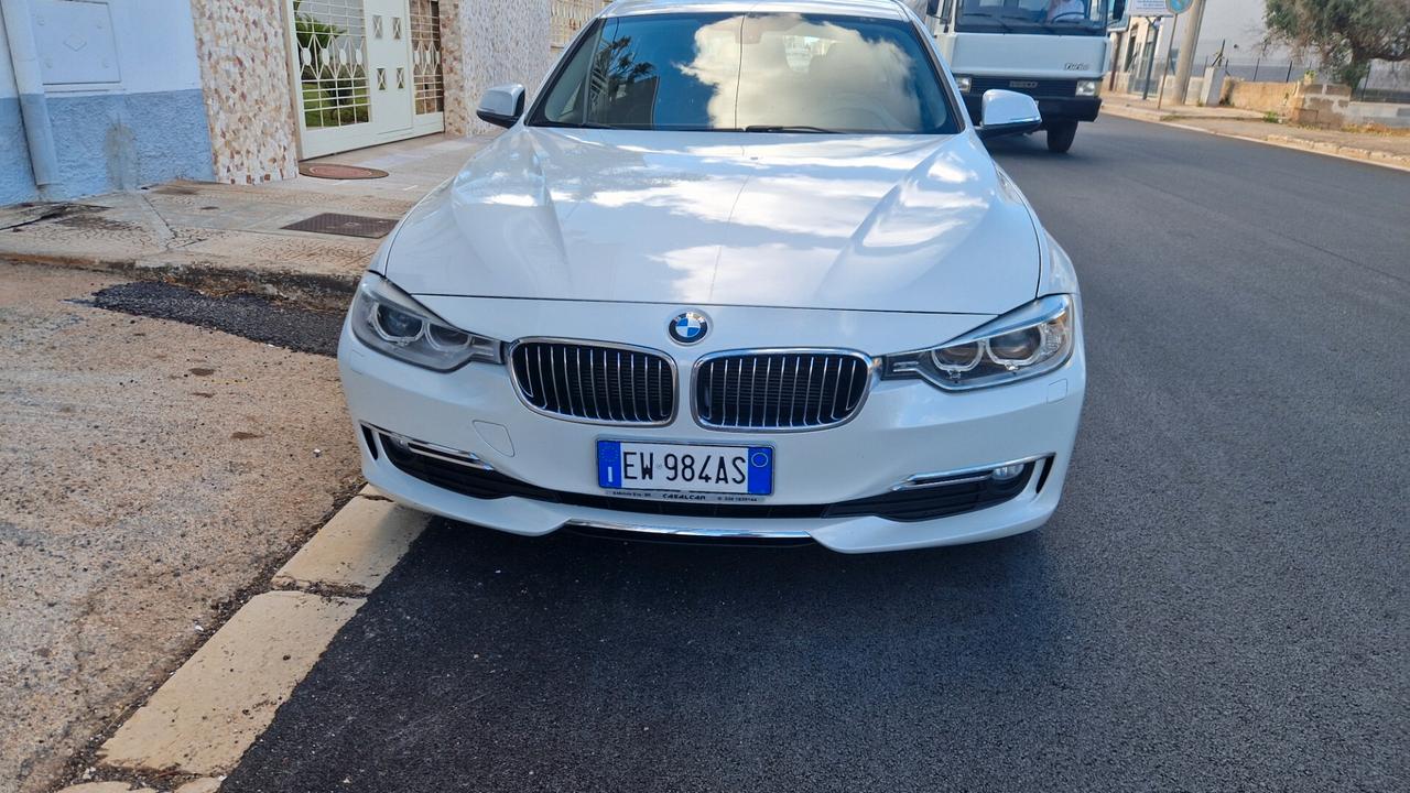 BMW 318 Touring Luxury anno 2014