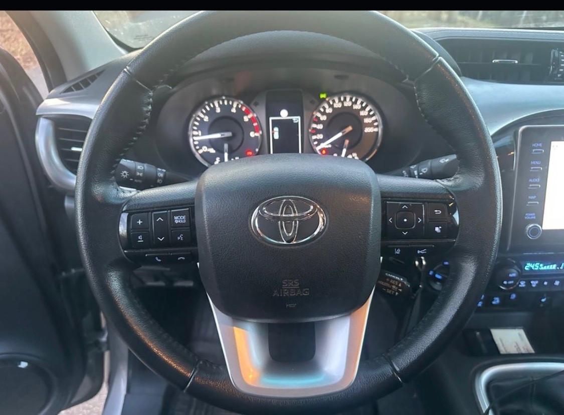 Toyota Hilux 2.4 D-4D 4WD 2 porte Extra Cab Lounge * Cambio 6M