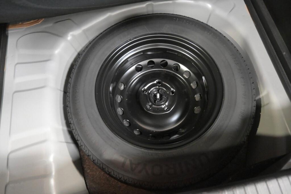 RENAULT CAPTUR NEW 1.0 TCE 90CV 6M. TECHNO ( FARI LED - AMBIENT LIGHTS - COCKPIT - CRUISE - MIRROR - SENSORI POST. - TELECAMERA POST. - CERCHI 18 - TETTO BICOLORE )