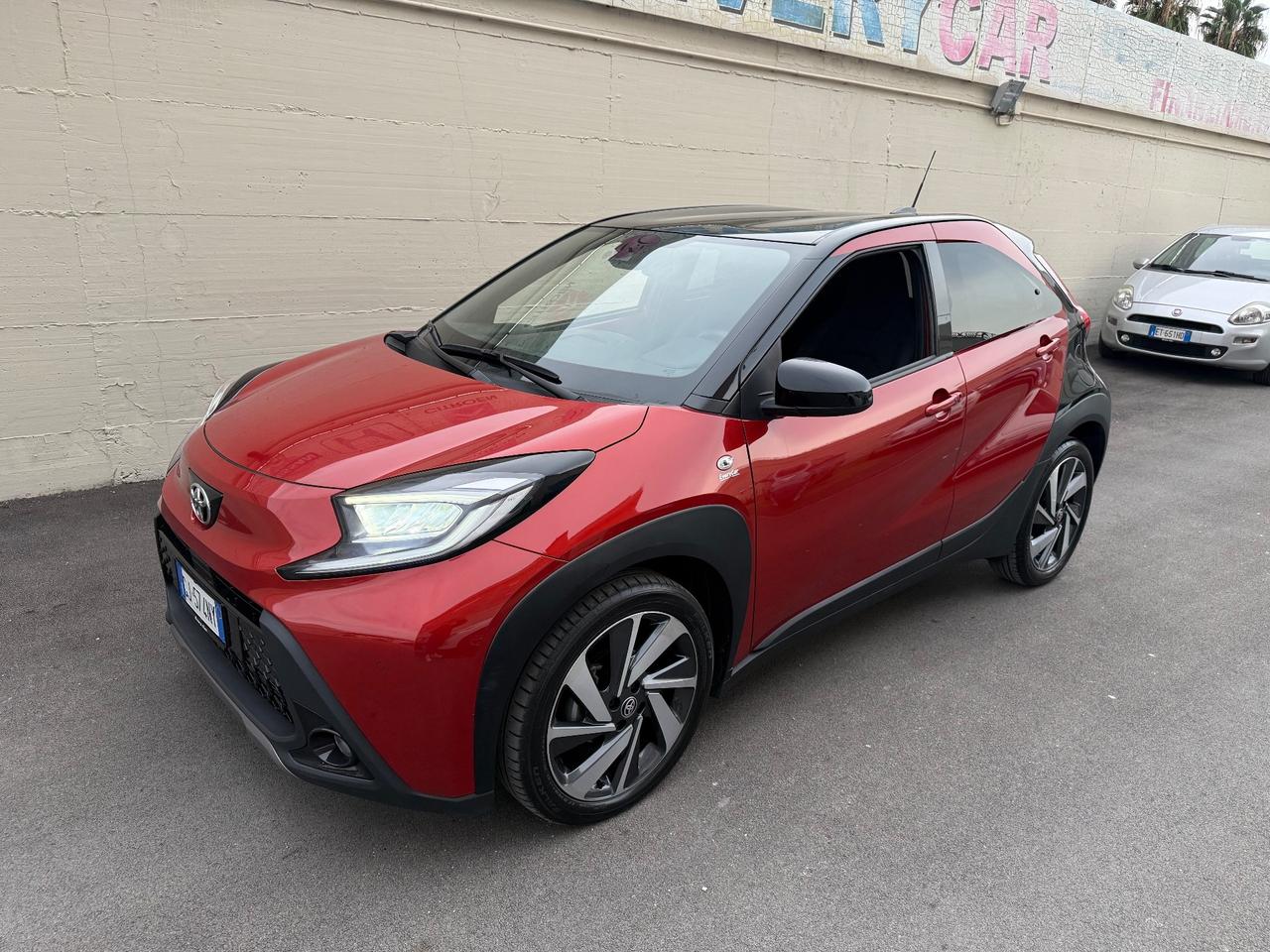 Toyota Aygo X 1.0benzina LOUNGE Km24.000 - 2022