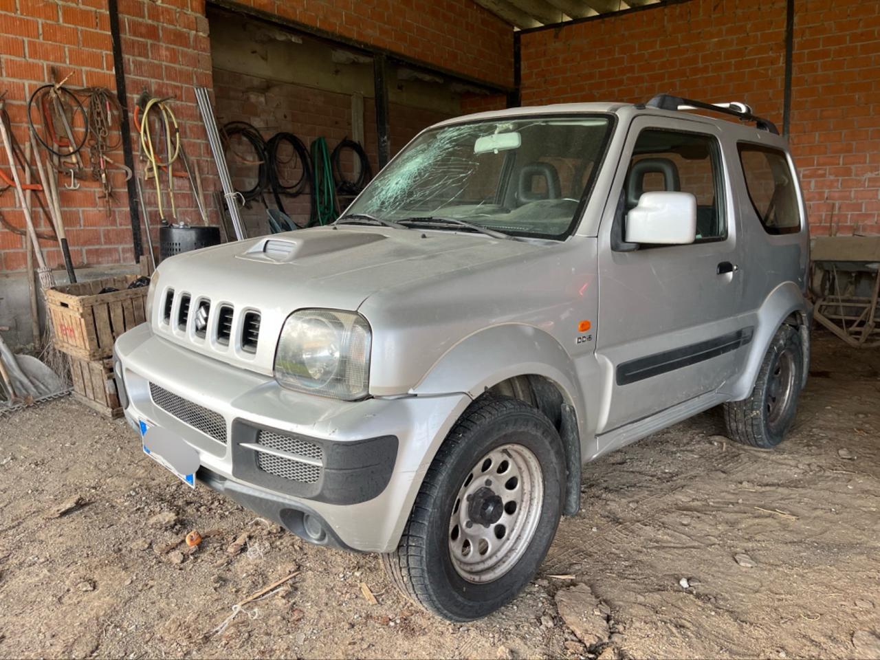 SUZUKI JIMNY DIESEL GANCIO TRAINO POCO INCIDENTATO