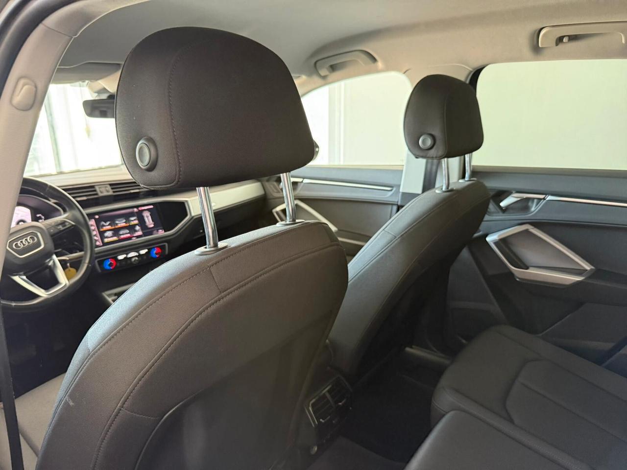 Audi Q3 35 TDI S tronic Business Advanced