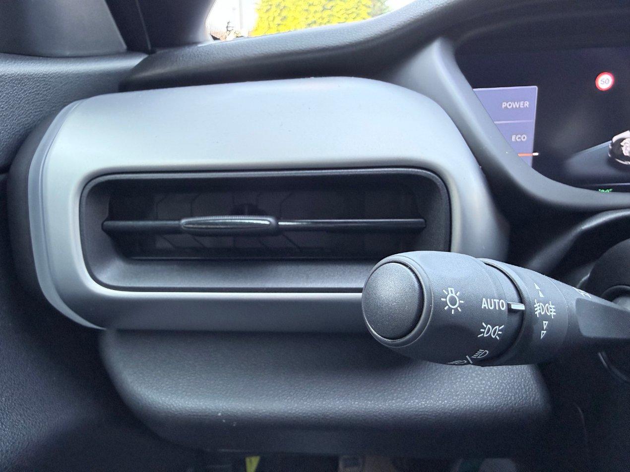 Jeep Avenger 1.2 turbo e-hybrid mhev Summit fwd 110cv edct6