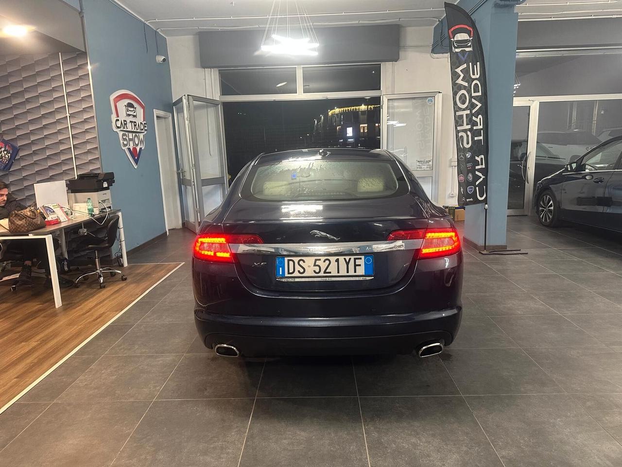 Jaguar XF 2.7D V6 Premium Luxury
