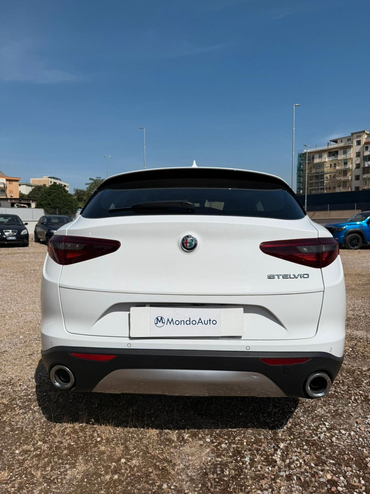 Alfa Romeo Stelvio 2.2 Turbodiesel 160 CV AT8 RWD Business