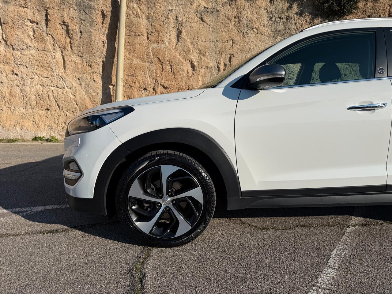 Hyundai Tucson Edition/1.7 DCT 141 CV/FRIZIONE NUOVA