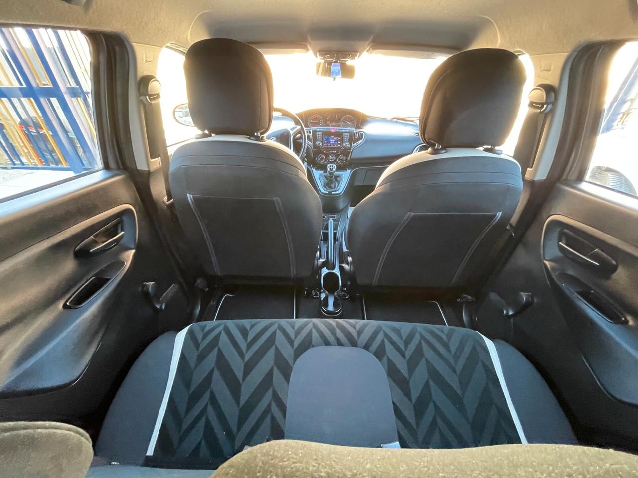 Lancia Ypsilon 1.2 69 CV 5 porte GPL Ecochic Gold