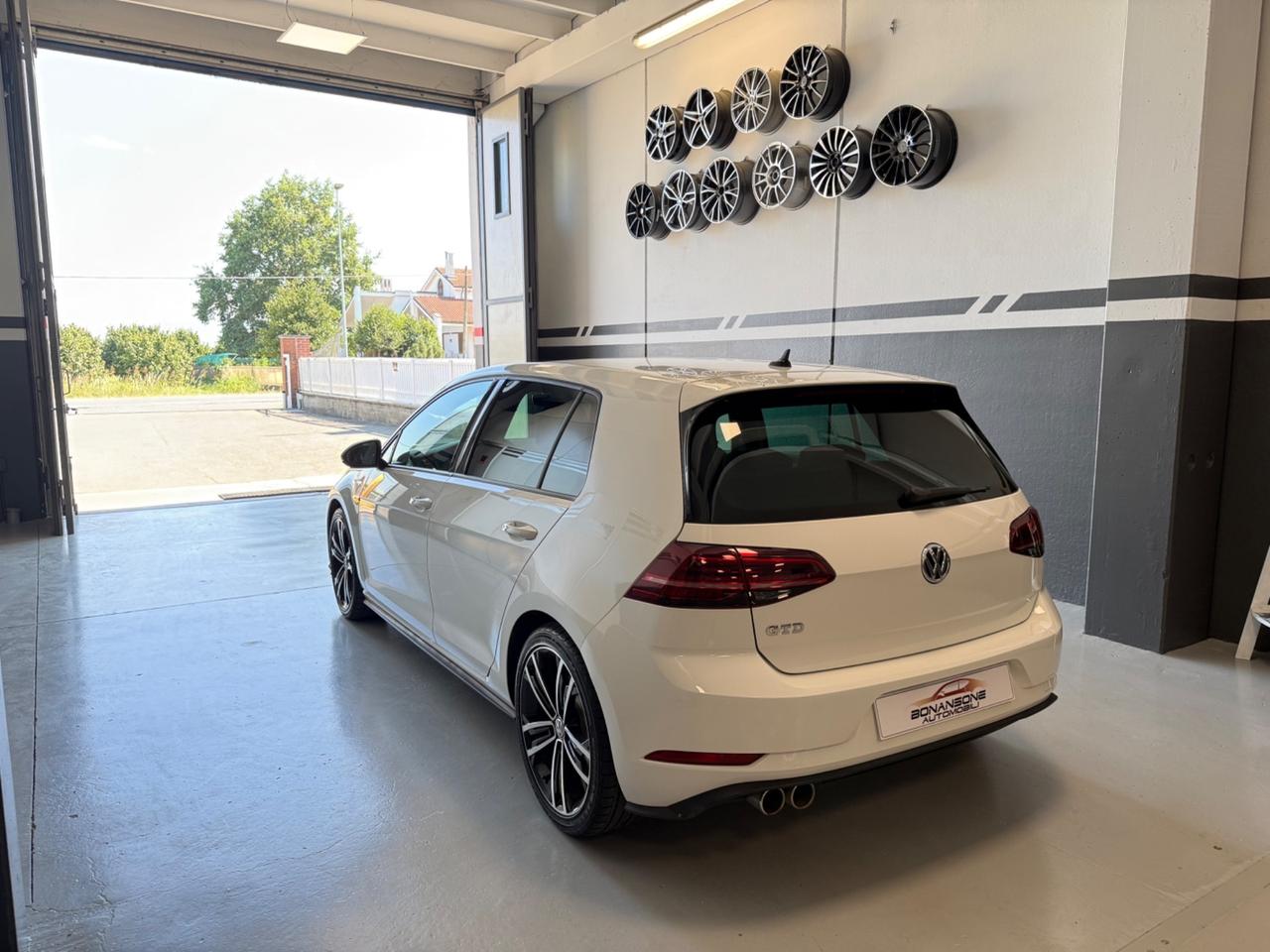Volkswagen Golf GTD 2.0 TDI