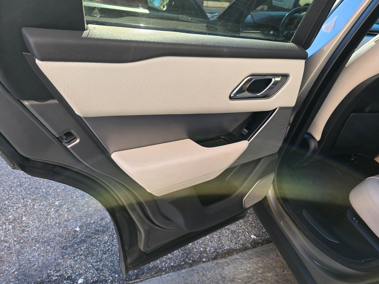 Land Rover Range Velar 3.0 V6 SD6 300 CV R-Dynamic SE