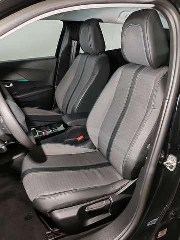 Peugeot 2008 1.2 130cv Allure con Car Play + Telecamera