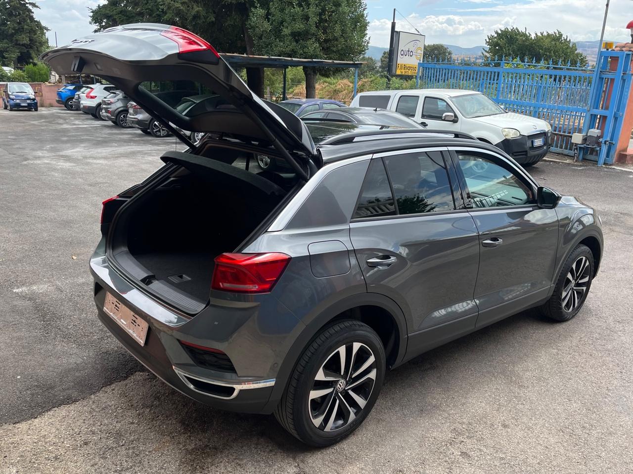 Volkswagen T-Roc 1.6 TDi IQ.Drive-Km 92500-