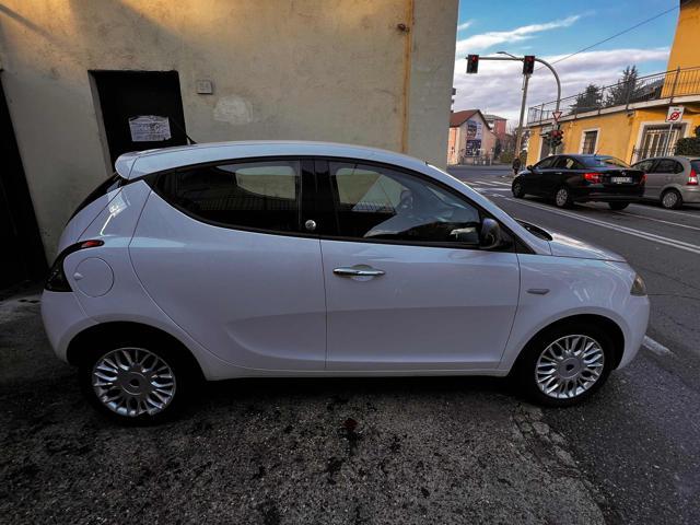 LANCIA Ypsilon 1.2 69 CV 5 porte GPL Ecochic Silver
