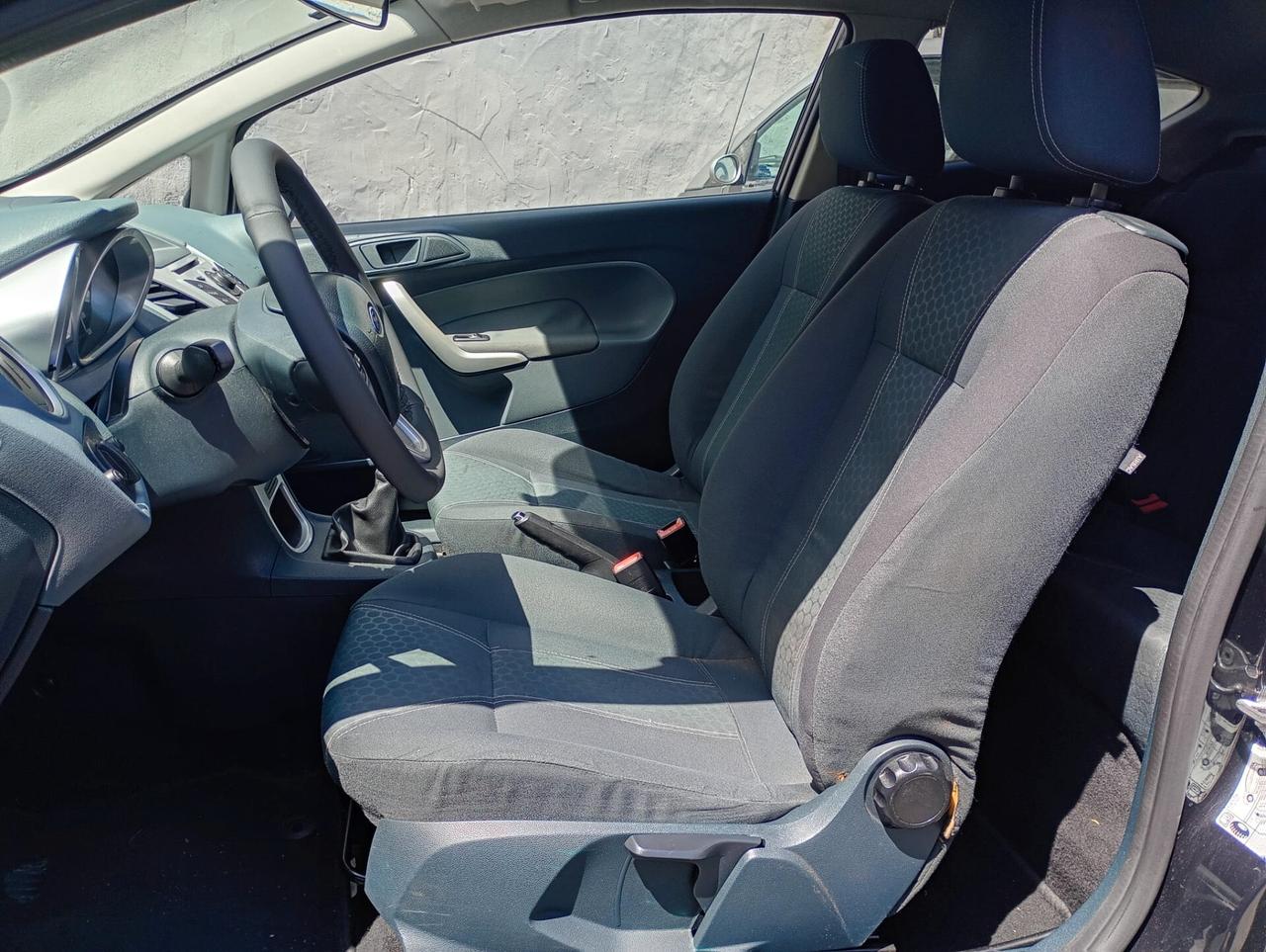 Ford Fiesta 1.6 TDCi 90CV 3 porte DPF Titanium