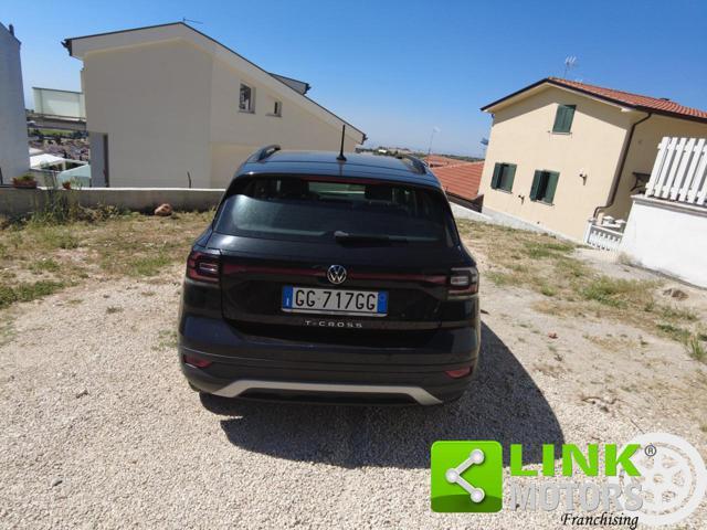 VOLKSWAGEN T-Cross style