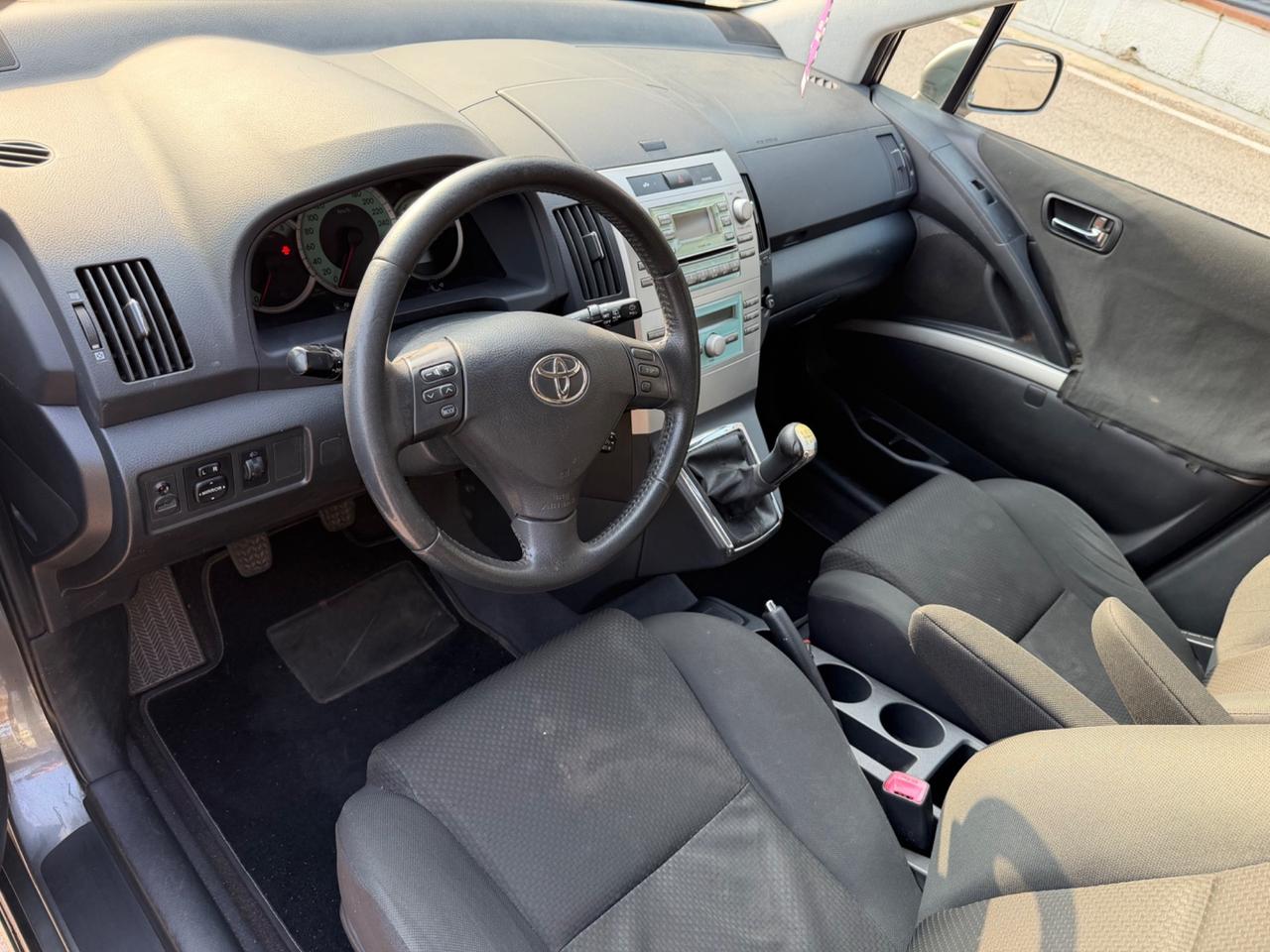 Toyota Corolla Verso 1.8 16V Sol