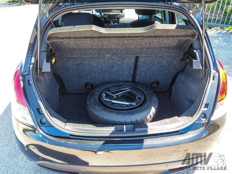 Lancia Ypsilon 1.2 69 CV 5 P. IMPIANTO GPL