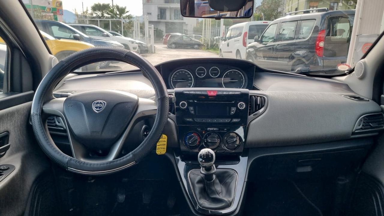 Lancia Ypsilon 0.9 TwinAir 85 CV 5 porte Metano Ecochic Gold