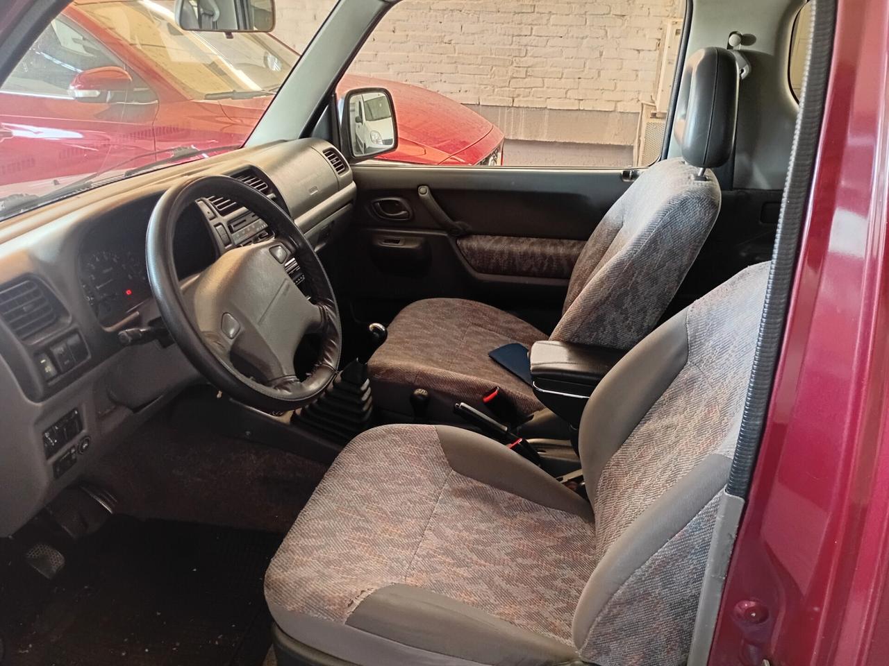 Suzuki Jimny 1.3i 16V cat 4WD JLX