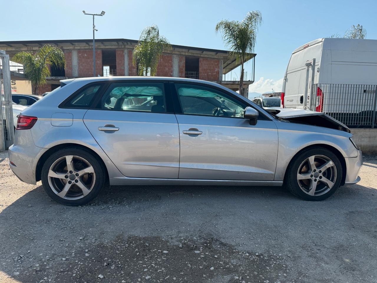 AUDI A3 2017 1.6 DIESEL 116 CV *SINISTRATA