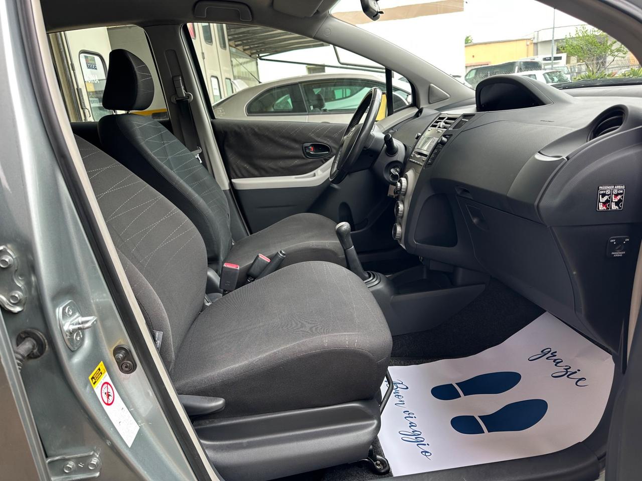 Toyota Yaris 1.0 5 porte