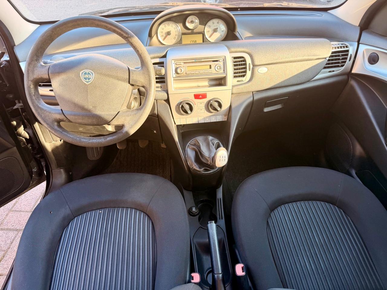 Lancia Ypsilon 1.2 Versus